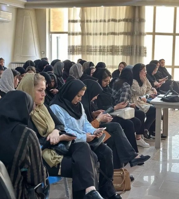 استخدام چند نفر نیرو خانم کار